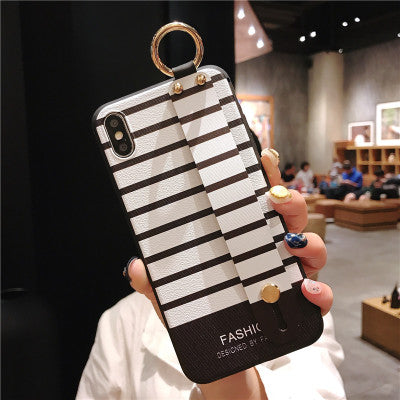 Striped Phone Case Elloria 🩷